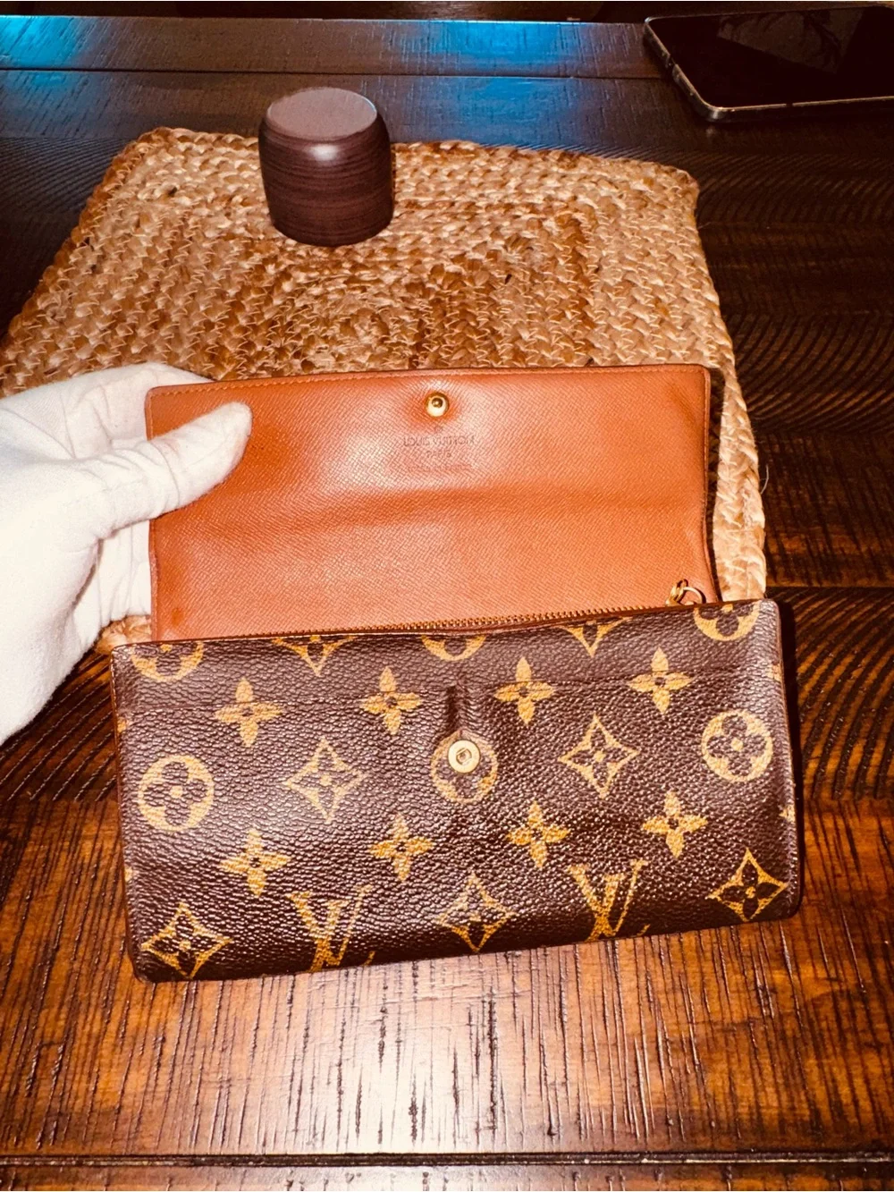 Louis Vuitton, beautiful vintage monogram sarah wallet made France 1998 - Picture 11 of 16